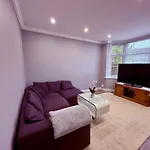 Cozy 3 Bed House